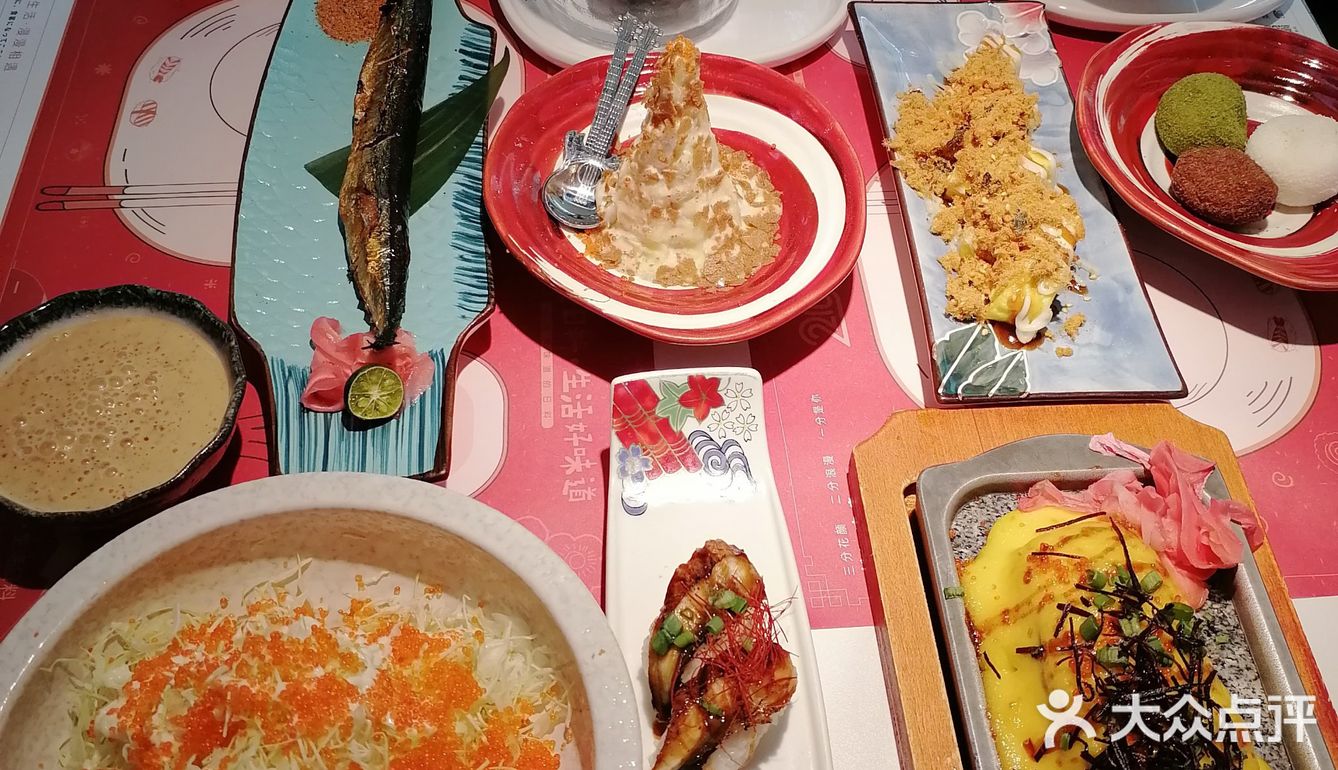 店名:花漫里(万象九宜店)，地方挺好找的：乘直达电梯