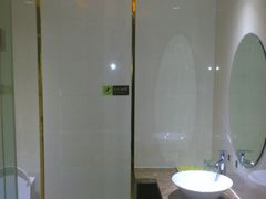 -维也纳酒店(上海虹桥枢纽松江新桥店)