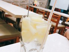 -雄兴泰咖啡室