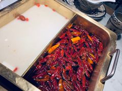 -尚尚仙·酸汤猪手·猪肚鸡火锅(华联万柳购物中心店)