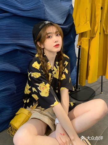 网红风中古店？里面的款式也太爱了吧