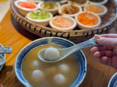 -包整·丝娃娃(一览甲秀楼风景店)