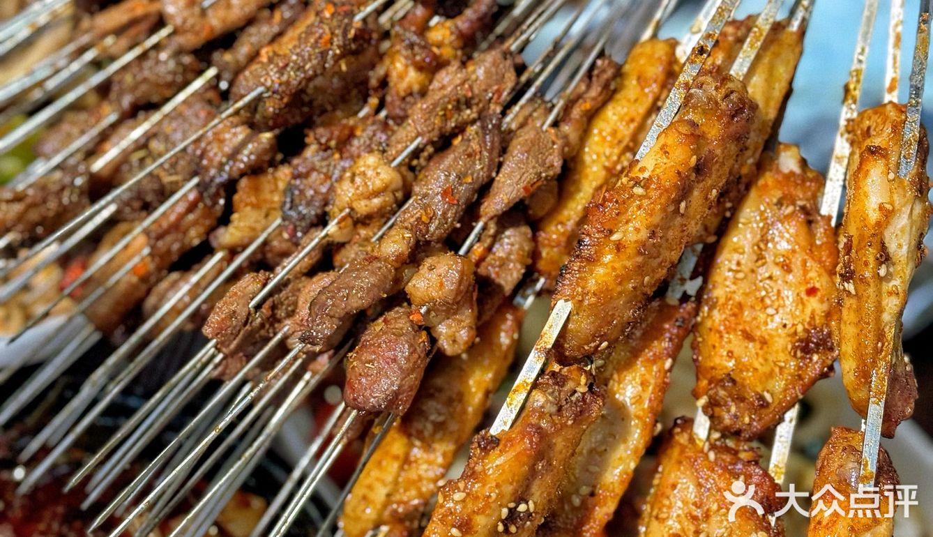 十年不涨价一元一串的西安本地人超爱的烤肉