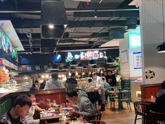 大堂-亚马逊环球美食百汇(新城吾悦广场店)