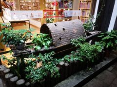 -猫的天空之城概念书店(杭州南宋御街店)