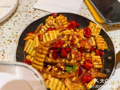 -小董哥烤串·爆汁大油边(故宫店)