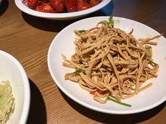 -江渔儿酸菜鱼(万科东荟城店)