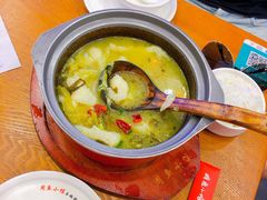 -周鱼小馆石锅酸菜鱼(活力汇店)