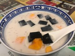 烧仙草芒果雪燕-传统糖水