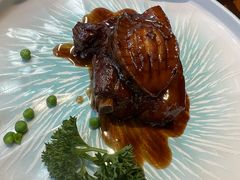 尊享鲍鱼红烧肉-金枝玉叶上海人家食府(三里河店)