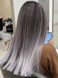 -东秀护肤造型