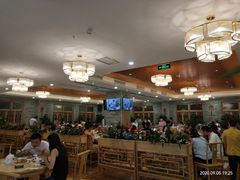 大堂-德胜轩正宗顺德菜(宝安沙井会展中心店)