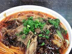 牛肉面-耙豌豆重庆小面