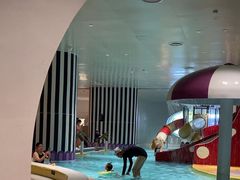 -涨巢·潮玩水疗局