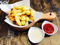 -HIGH FIVE哈福手工汉堡(桂林路店)