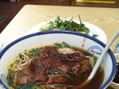 -禧凰·老上海白斩鸡辣肉面店