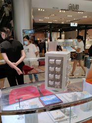 -Réluxe瑞兰穿耳(金光华广场店)
