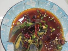 -丹水桥地锅鱼·翘嘴鲌·地方特色全鱼宴(丹江口大坝店)