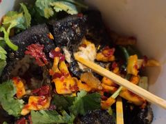 -黑色经典臭豆腐·湖南特产(步行街店)