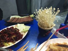 -马路边边·成都串串(翠柏路店)