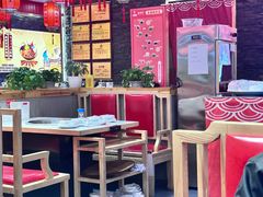 -鲁员外地锅鸡地锅鱼(龙湖江东天街店)