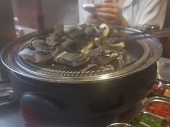 -围炉肉舍•炭烤活鳗•丹东海鲜烤肉(步行街店)
