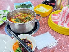 -四囍码头海鲜烧烤自助火锅(外滩南京东路悦荟广场店)