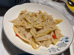 -渝信川菜 · 川味家常菜(财富购物中心店)