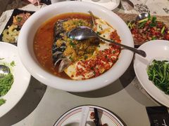 剁椒鱼头-T館·花园艺术餐厅