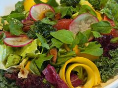 坚果橄榄油果蔬沙拉-四季民福烤鸭店(王府井东安门店)