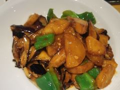 -关东小磨东北菜(上海长风大悦城店)