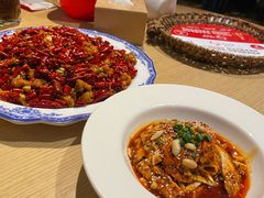 -渝信川菜 · 川味家常菜(财富购物中心店)