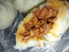 奥尔良鸡腿包-老陶包子铺(南大西南村店)