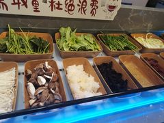 -鑫海汇海鲜烤肉火锅自助(七彩城店)