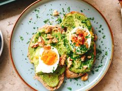 牛油果煮蛋吐司-RAC BAR(安福路店)