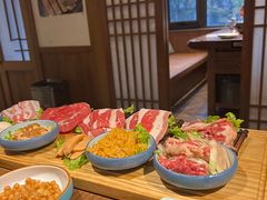 -明洞阿姨·韩式酱蟹烤肉·创意料理(三元桥店)