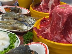 -四囍码头海鲜烧烤自助火锅(外滩南京东路悦荟广场店)
