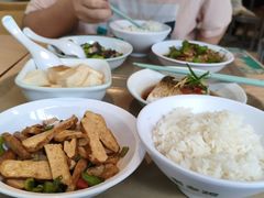 -老乡鸡(马鞍山路店)