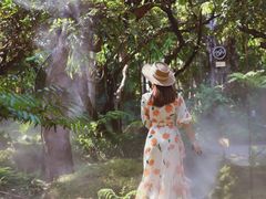 -Chom Cafe and Restaurant