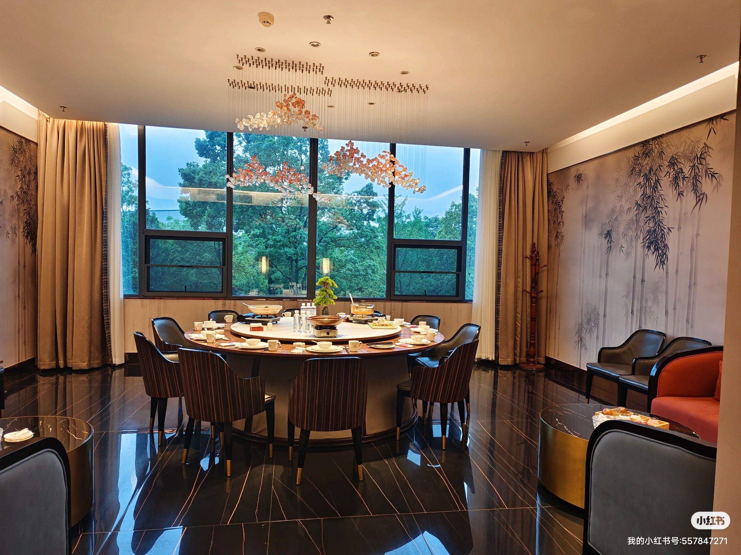 入伏吃狗肉好,中医认为,狗肉是一味良好的