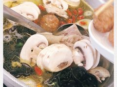 -月亮房·白斩鸡(娄山关路店)