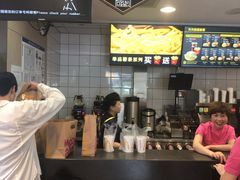-麦当劳(湖光北街店)