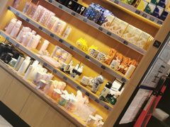 -星巴克臻选(华堂·新辰汇店)
