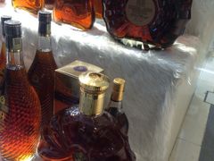 -自贸区跨境购物免税店(越秀滨海隽城商业广场店)