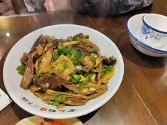 -富正毅三下锅·湘西韵味(天门山索道店)