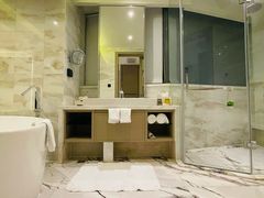-上海漕河泾万丽酒店