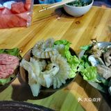 晒完太阳吃火锅，到火锅一条街吃大龙
