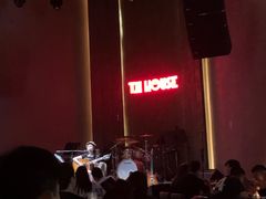 -TZ House音乐现场(来福士中心店)