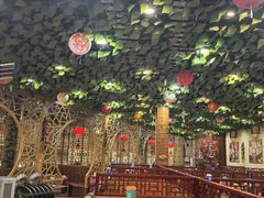 -袁小二大东北铁锅炖(吉祥村总部)