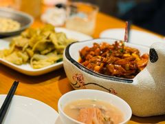 -莲餐厅·湖北菜·潜江小龙虾店(愚园路店)